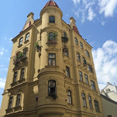 7Th Heaven Vienna Center Apartments Экстерьер фото