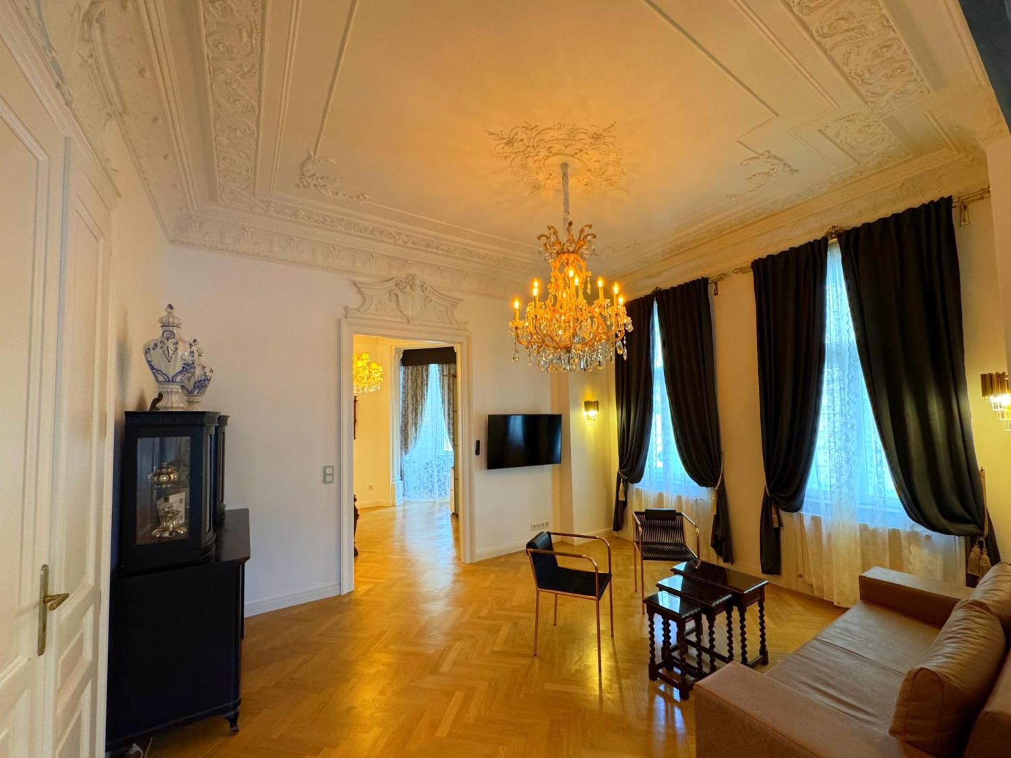 7Th Heaven Vienna Center Apartments Экстерьер фото